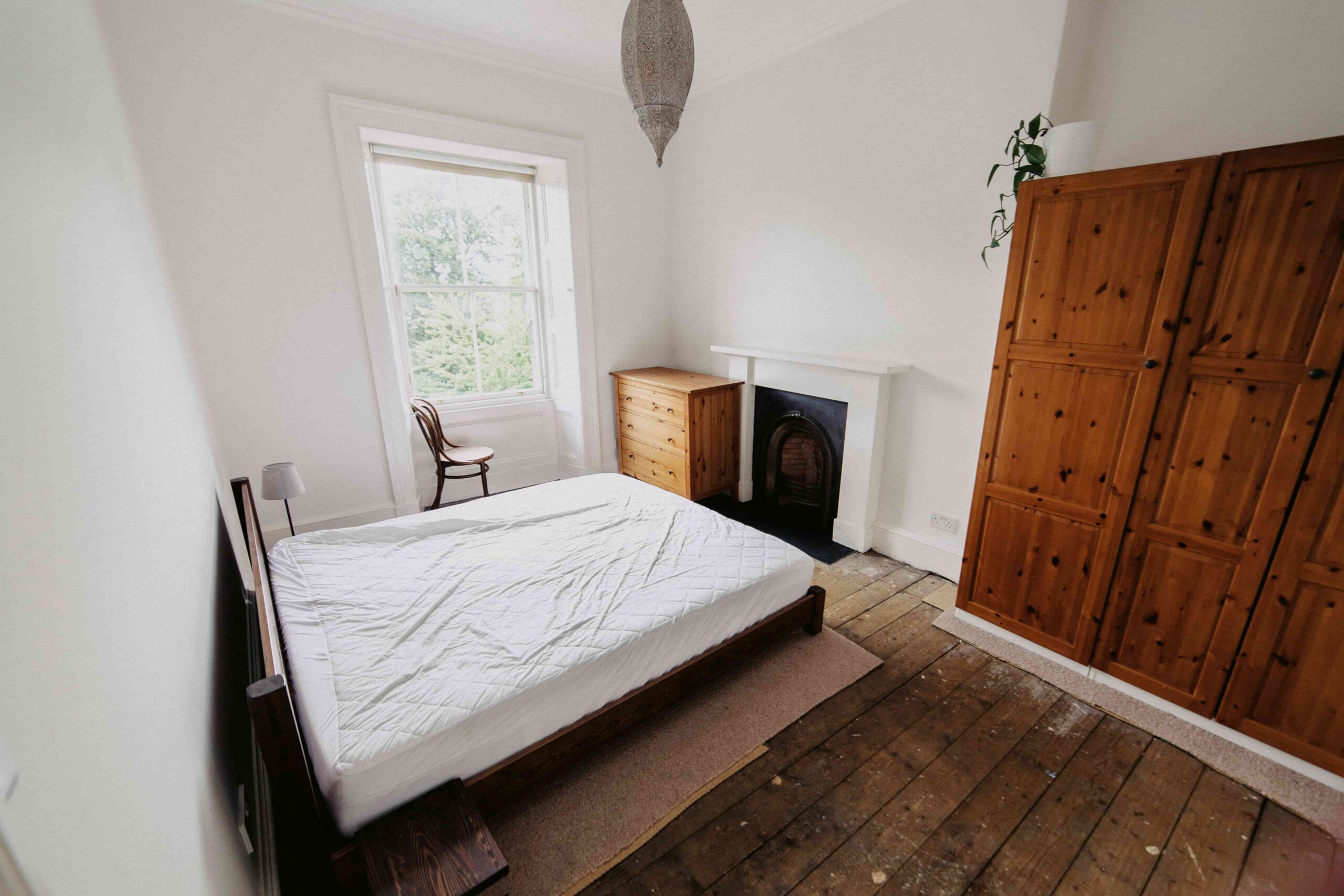 marchmont-crescent-before-photo-bedroom-renovation-min