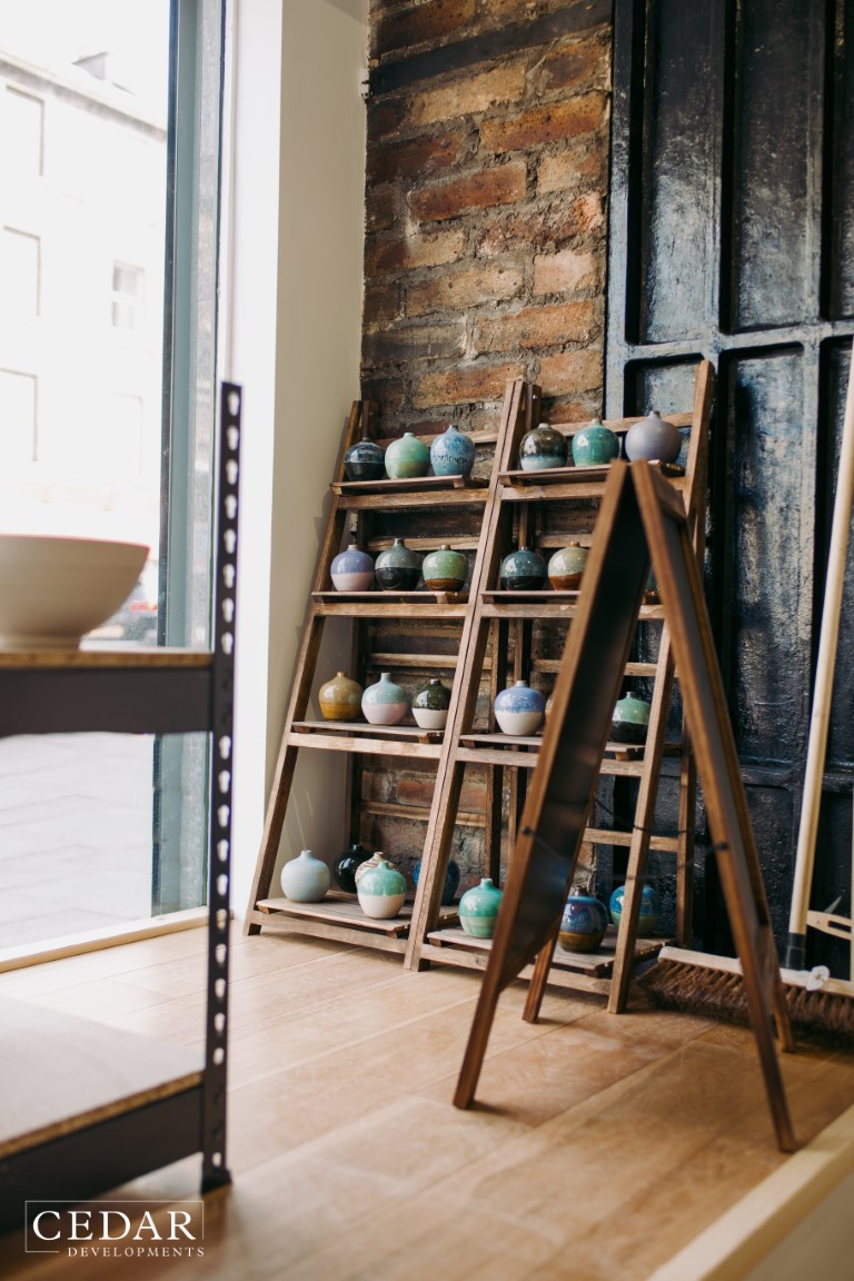 edinburgh-shop-renovation-period-pottery-display-from-front-window